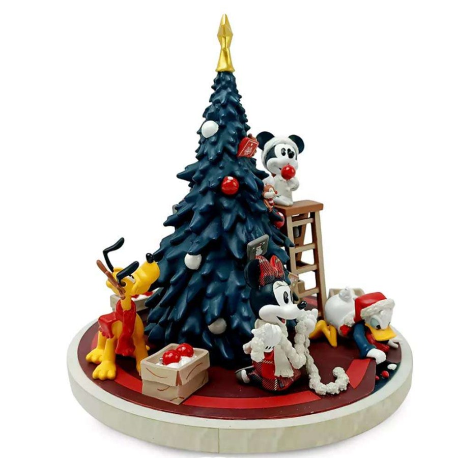 Figures & Figurines * | Promotions Disney Figure Mickey And Friends Decorate The Christmas Tree